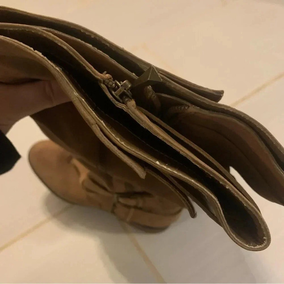 Rachel Roy Knee High Tan  Double Strap Leather Boots 8.5 - Picture 3 of 13